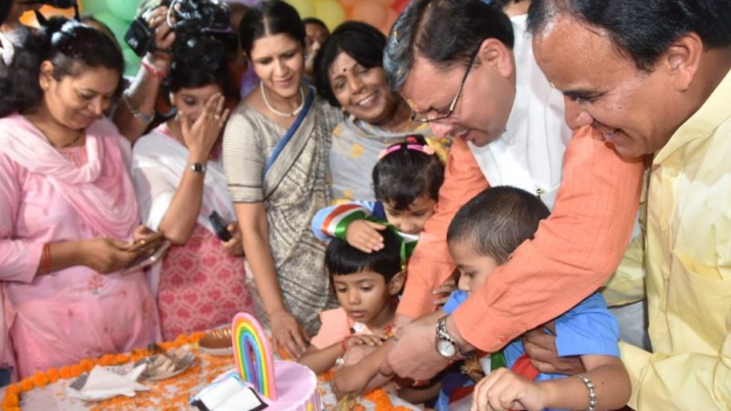 सीएम धामी ने किया ‘बाल वाटिका कक्षा’ का शुभारम्भ, राष्ट्रीय शिक्षा नीति को शुरू करने वाला पहला राज्य बना उत्तराखंड