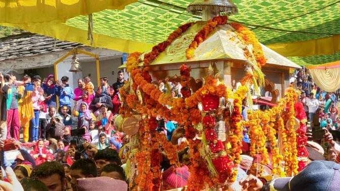 ओंकारेश्वर मंदिर में विराजमान हुए बाबा केदार, दर्शन के लिए भारी संख्या में जुटे श्रद्धालु