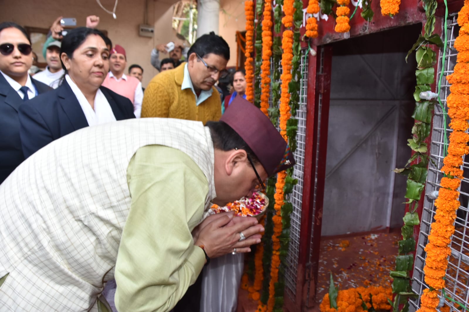 सीएम धामी ने उत्तराखंड राज्य आंदोलनकारी शहीदों को दी श्रद्धांजलि