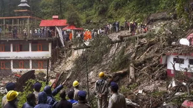 हिप्र के चम्बा में पहाड़ खिसकने से 2 की मौत