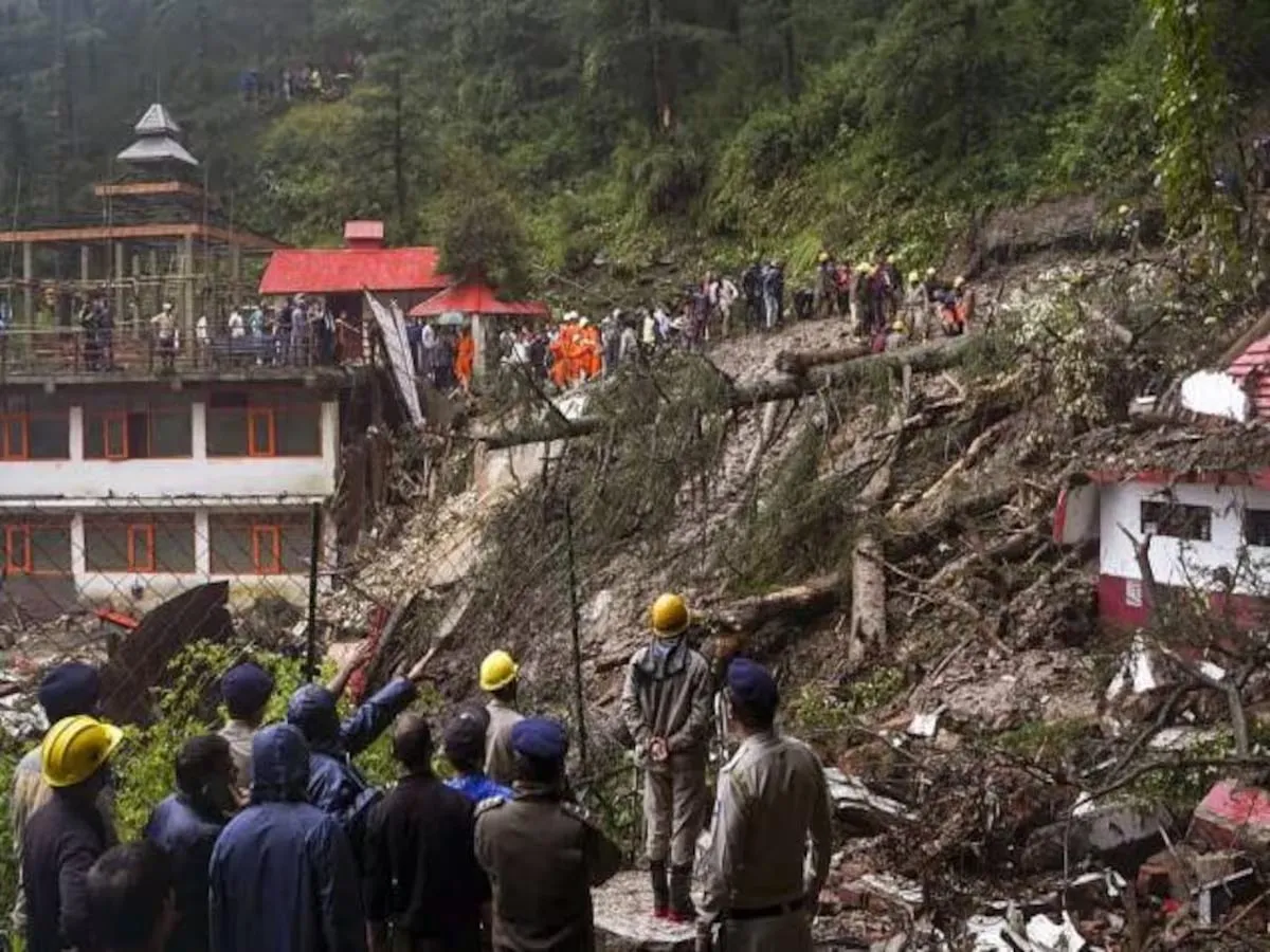 हिप्र के चम्बा में पहाड़ खिसकने से 2 की मौत