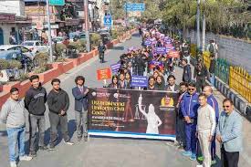 यू.सी.सी. कानून को लेकर दून पुलिस ने किया जागरूकता रैली का आयोजन