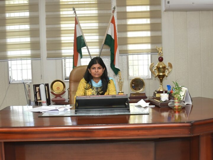 एक वर्ष से अधिक पुराने राजस्व वादों का अभियान चलाकर किया जाय शीघ्र निस्तारण: रंजना राजगुरू