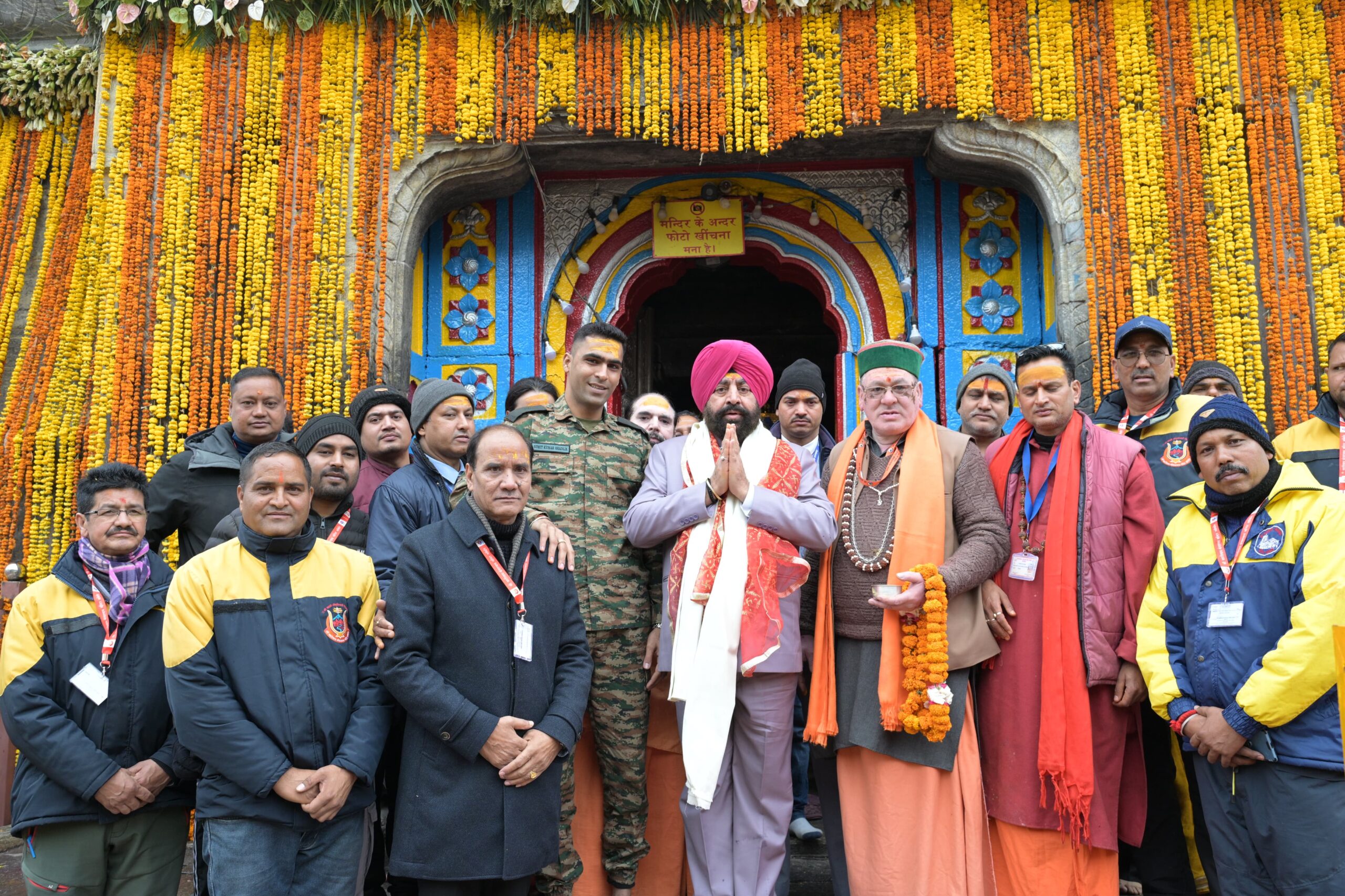 राज्यपाल लेफ्टिनेंट जनरल गुरमीत सिंह (से.नि.) ने किए बाबा केदारनाथ के दर्शन