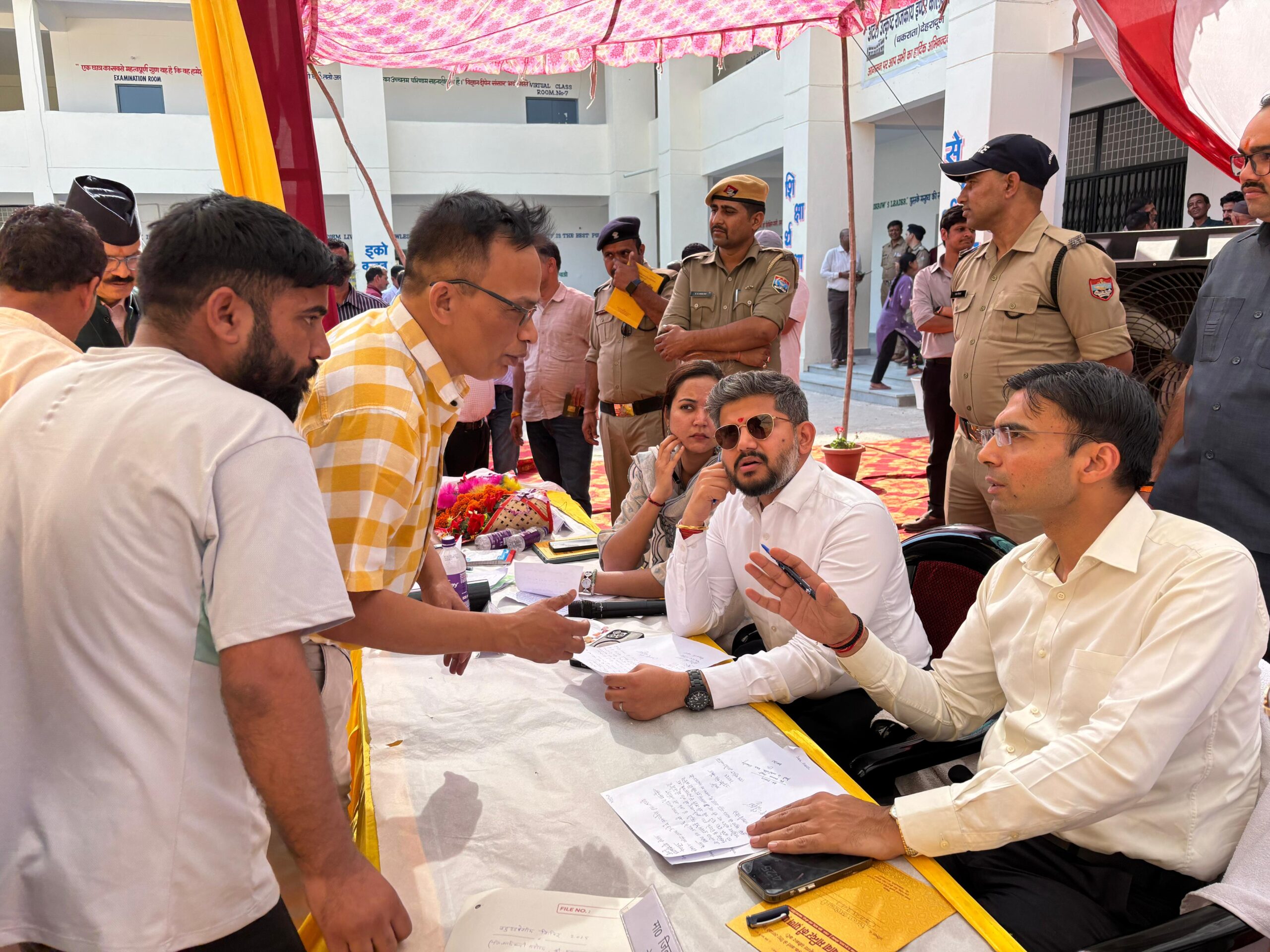 डीएम ने दूरस्थ क्षेत्र लाखामंडल में बहुउद्देशीय शिविर लगाकर सुनी जन समस्याएं