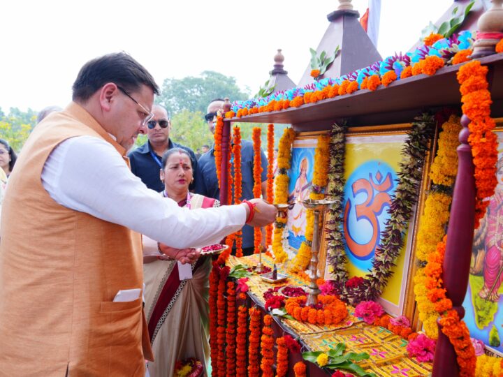 मुख्यमंत्री ने सरस्वती विद्या मन्दिर, मांडूवाला में छात्रावास शिलान्यास कार्यक्रम में किया प्रतिभाग