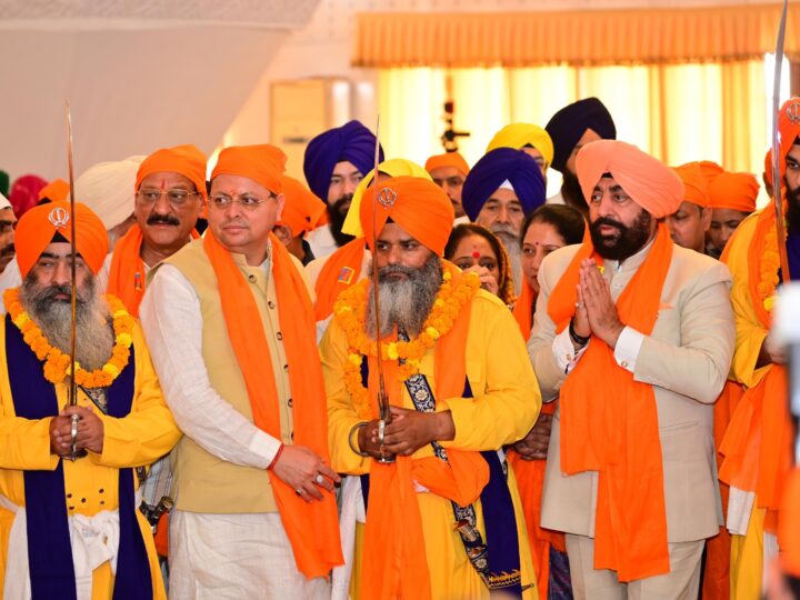 राज्यपाल व मुख्यमंत्री ने किया हेमकुण्ट साहिब यात्रायों के पहले जत्थे को रवाना
