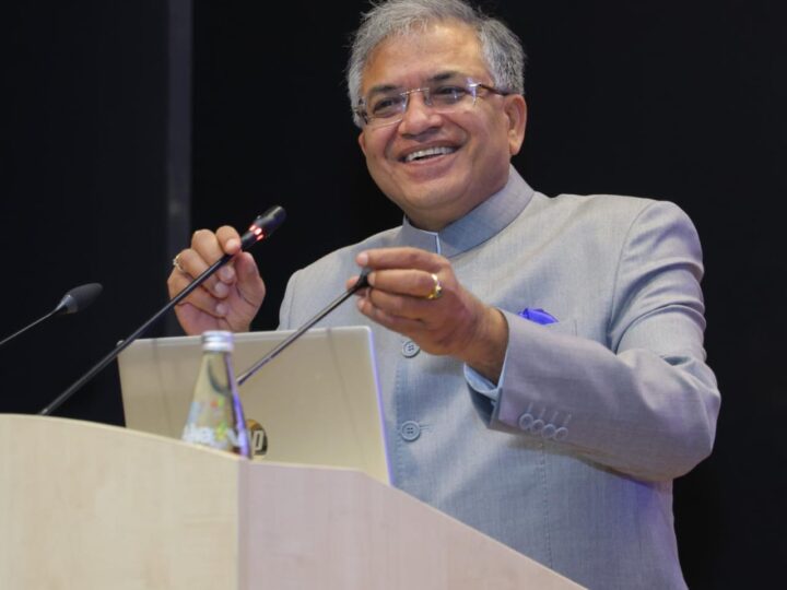 मतदाताओं की सुविधा को लेकर निर्वाचन आयोग ने उठाए 18 महत्वपूर्ण कदम