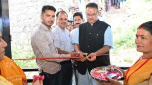 30 लाख की लागत से बने टिन शेड का कैबिनेट मंत्री गणेश जोशी ने किया लोकार्पण