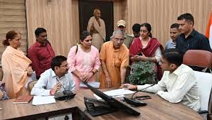 डीएम के जन दर्शन पर बढता जन का विश्वास