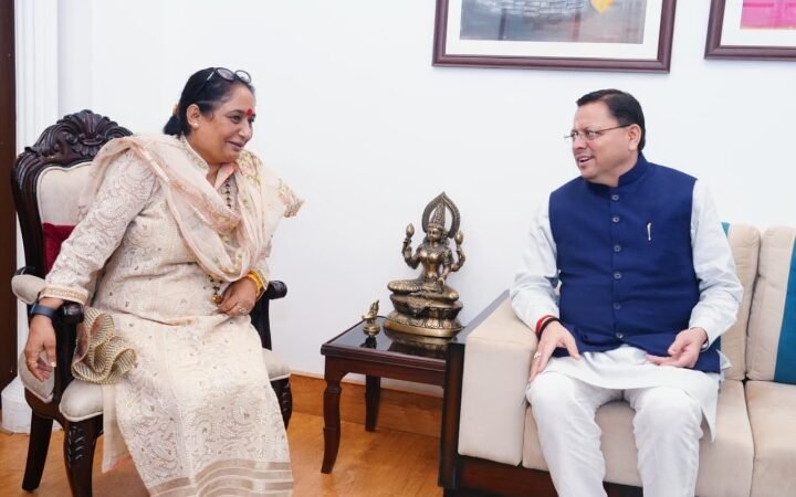 विधानसभा सत्र की तैयारियों को लेकर सीएम धामी ने की विधानसभा अध्यक्ष से मुलाकात कर चर्चा