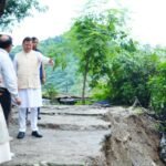 सीएम धामी ने अतिवृष्टि प्रभावित मसूरी रोड एवं किमाड़ी क्षेत्र का निरीक्षण किया