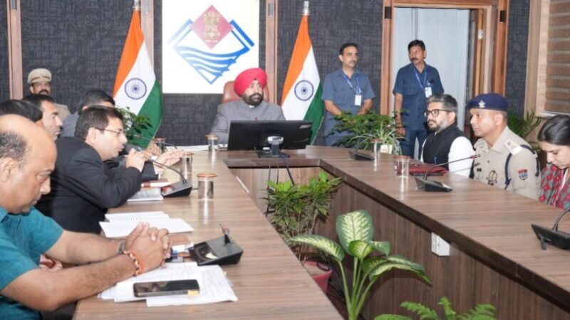 राज्यपाल ने किया आपदा प्रभावित नन्दा की चौकी और टपकेश्वर महादेव मंदिर आदि क्षेत्रों का निरीक्षण