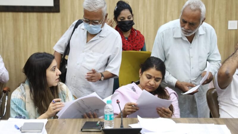 जन सुनवाई में दर्ज हुई 101 शिकायत, अधिकांश का मौके पर समाधान