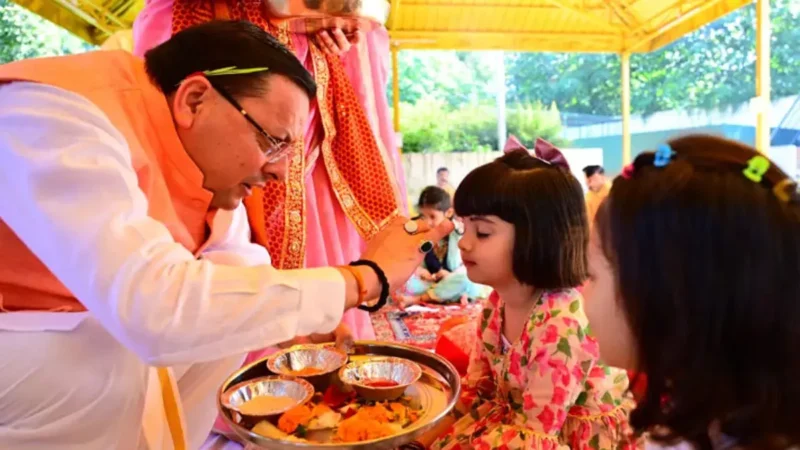 मुख्यमंत्री पुष्कर सिंह धामी ने की नवरात्र की नवमी पर  पूजा अर्चना