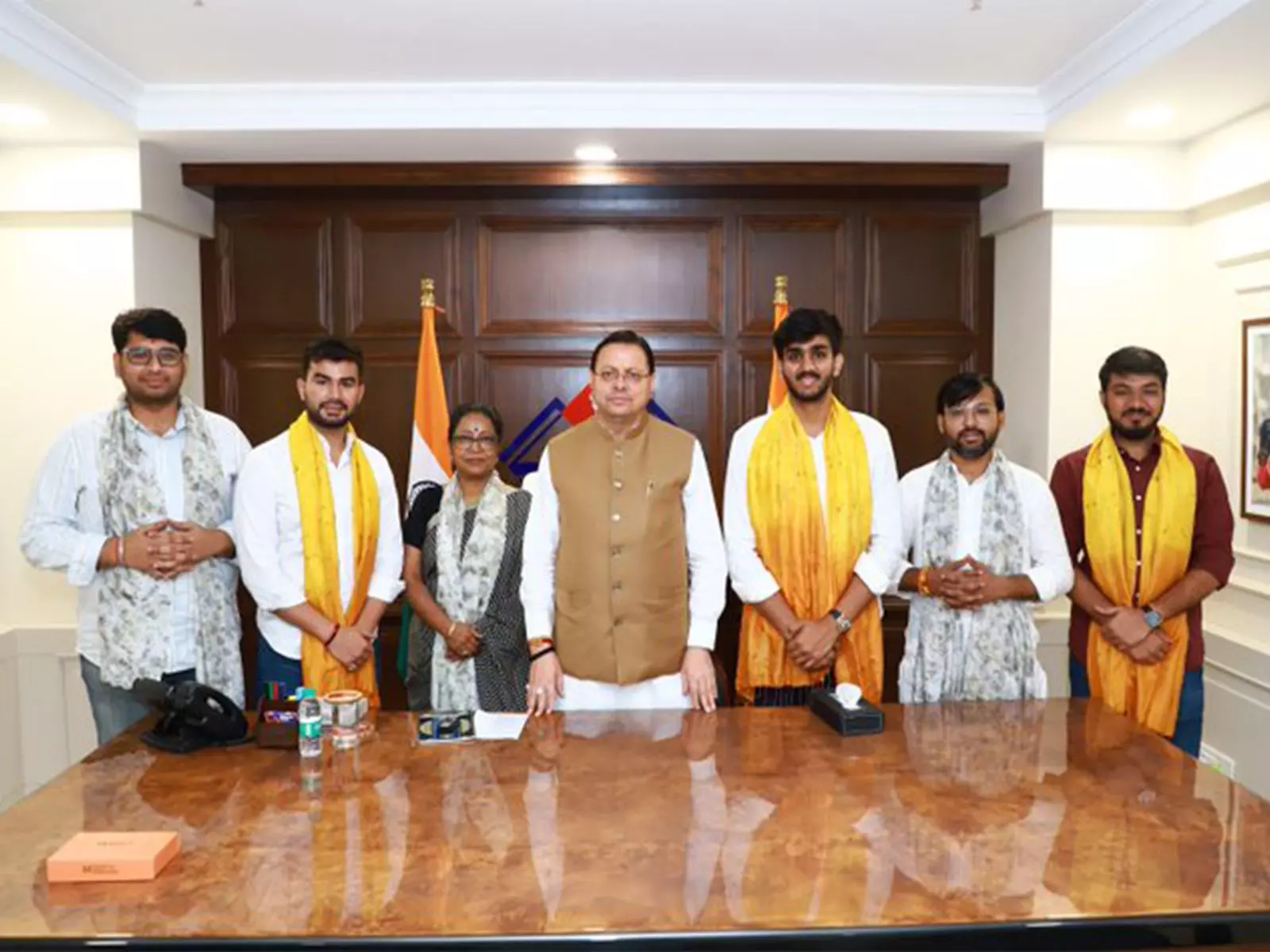 छात्र संघ चुनाव के बाद CM धामी ने DUSU अध्यक्ष और JNUSU संयुक्त सचिव को दी बधाई