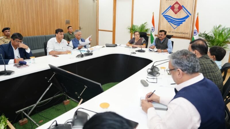 डीरिग्यूलेशन एवं ईज ऑफ डूइंग बिज़नेस पर टास्क फोर्स ने की उत्तराखण्ड में प्रगति की समीक्षा