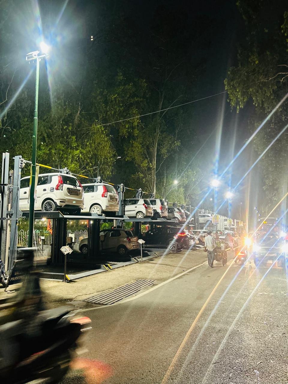 डीएम सविन बंसल की पहल: कम जगह में अधिक पार्किंग, शहर की यातायात समस्या का होगा समाधान