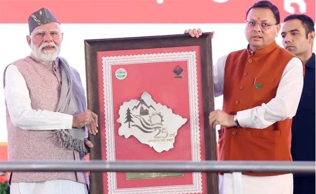 प्रधानमंत्री ने उत्तराखंड राज्य स्थापना की रजत जयंती अवसर पर किया विशेष डाक टिकट का विमोचन