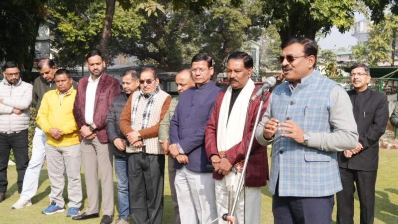 मुख्य सचिव आनन्द बर्द्धन ने दी प्रदेशवासियों को नववर्ष की शुभकामनाएं