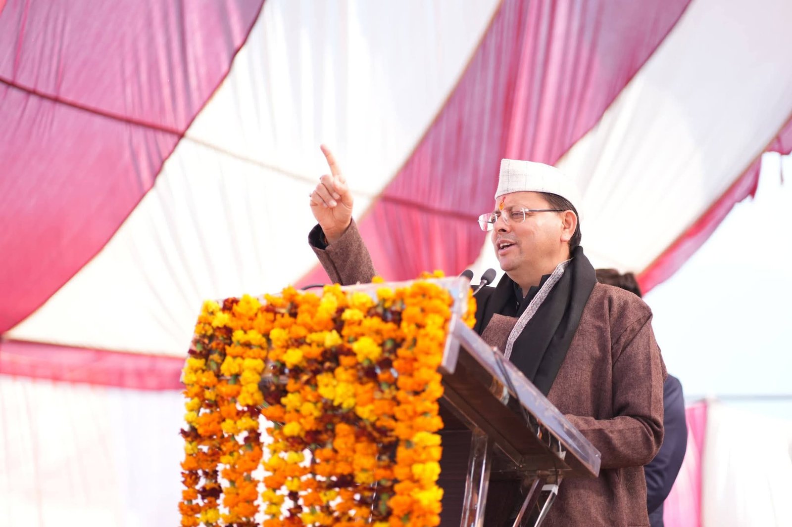 मुख्यमंत्री ने थौलधार में प्रथम खेलकूद एवं सांस्कृतिक महोत्सव में किया प्रतिभाग