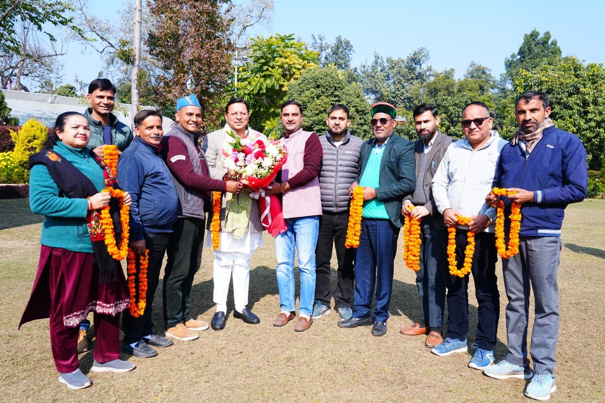 उपनल कर्मचारी संघ ने की मुख्यमंत्री धामी से भेंट, ‘समान कार्य–समान वेतन’ संबंधी कैबिनेट के निर्णय के लिए किया आभार व्यक्त