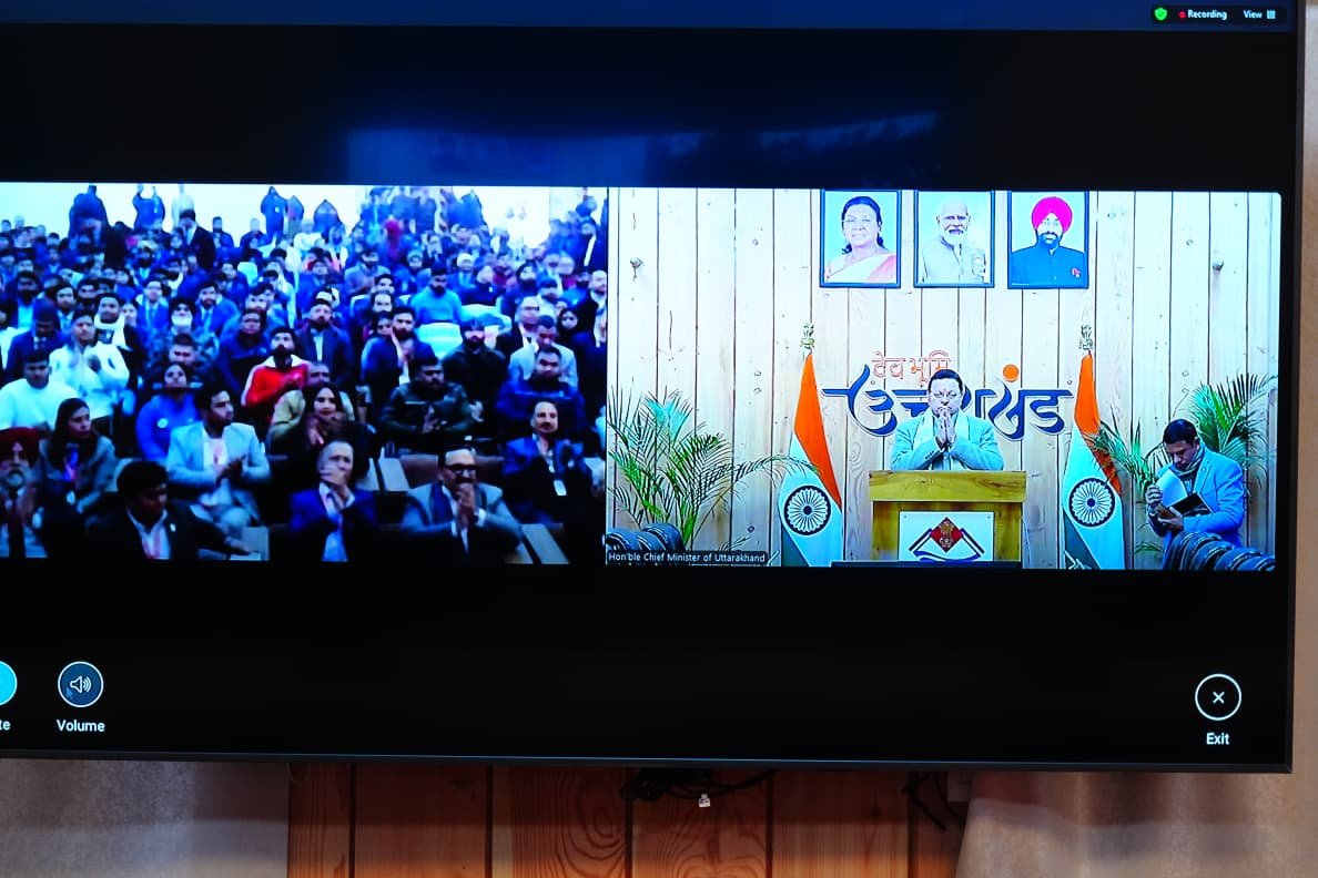 समाज की चेतना को दिशा देने वाला मार्गदर्शक होता है शिक्षक: सीएम धामी