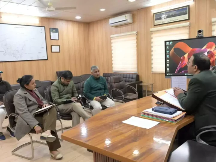 उत्तरकाशी प्रशासन की पहल: पर्यावरण संरक्षण और टूरिज्म को साथ बढ़ावा देने की तैयारी