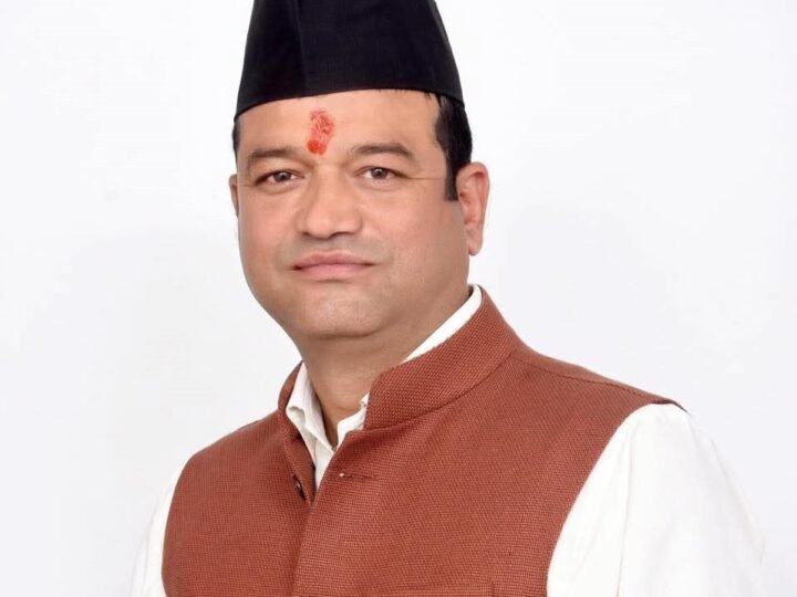 स्टिक कचरे से सड़क निर्माण की पहल और केदारपुरम में मुख्यमंत्री ने खोला आधुनिक योगा पार्क