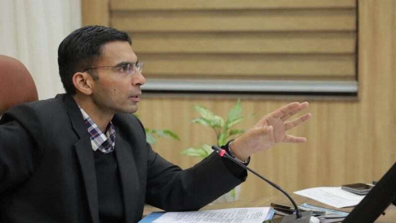 बच्चों की जान का जोखिम बने जिले के 76 जर्जर स्कूल भवन एक झटके में ध्वस्त