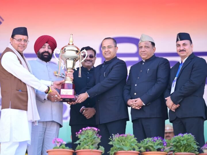 गणतंत्र दिवस के राज्य स्तरीय समारोह में सूचना विभाग की झांकी ने लगातार तीसरी बार प्राप्त किया प्रथम स्थान