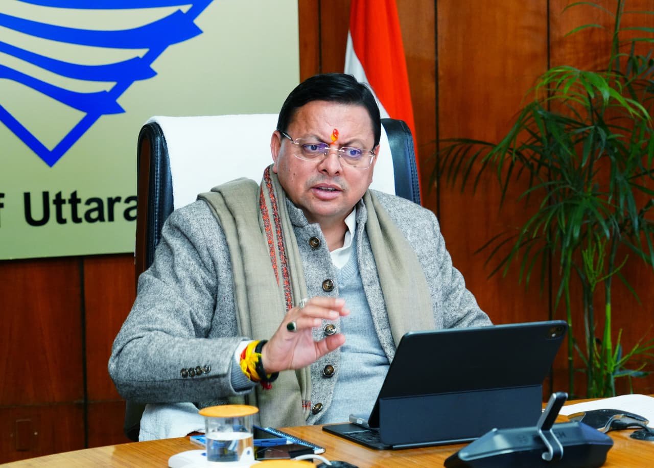 मानसून सीजन में बाढ़ की आशंकाओं को देखते हुए  समय से कर दिए जाएं सभी कार्य पूर्ण: सीएम धामी