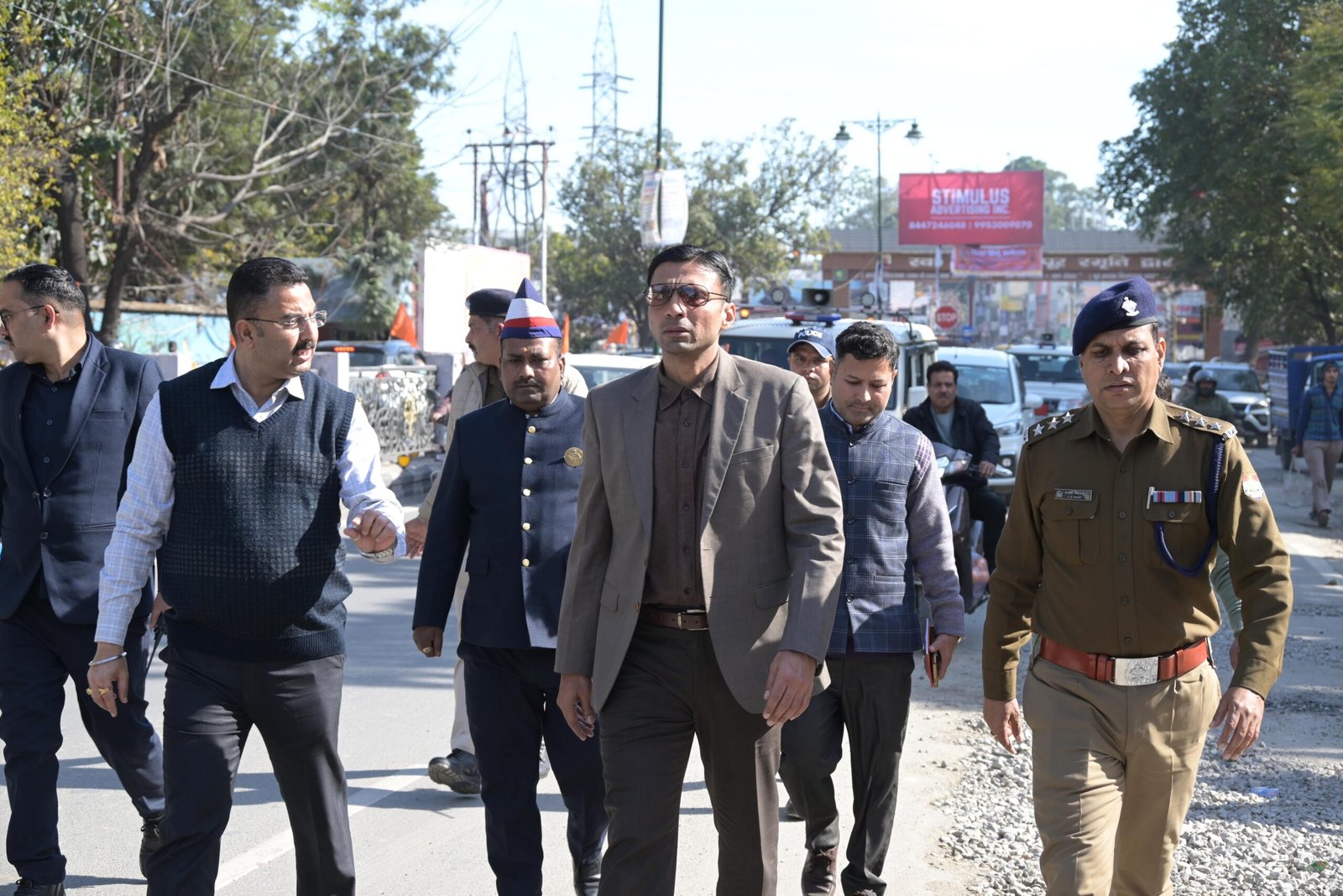 आईएसबीटी क्रॉसिंग व सहारनपुर रोड माजरा में रोड कटिंग पर जिला प्रशासन की सख्त कार्रवाई