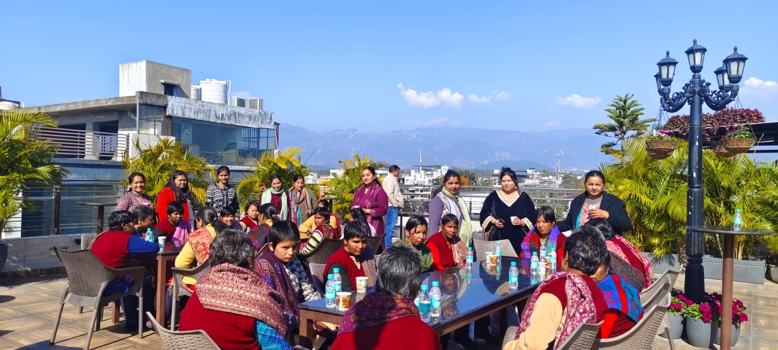 जिलाधिकारी की संवेदनशील पहल, नारी निकेतन की संवासिनियों को मिला आत्मीयता व स्नेह का अनुभव