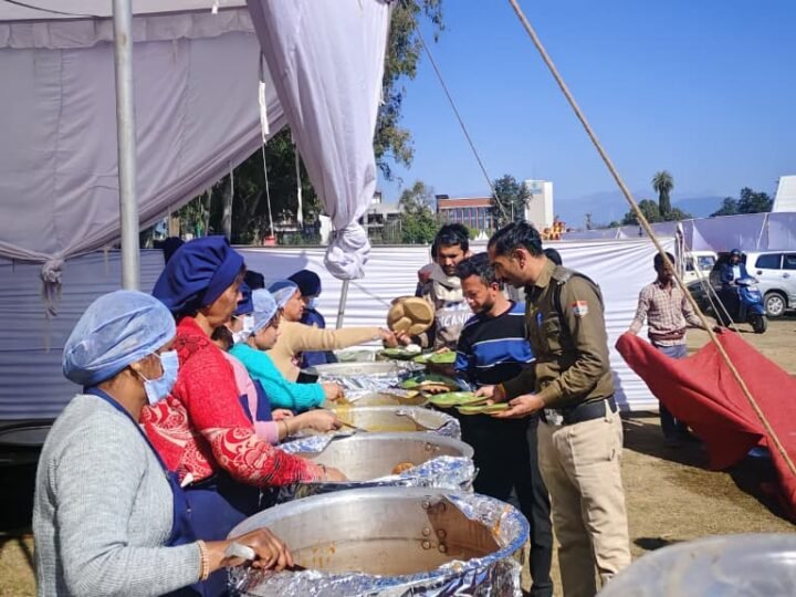 कौथिक महोत्सव में भोजन व्यवस्था से महिला समूह ने कमाई लाखों की आय