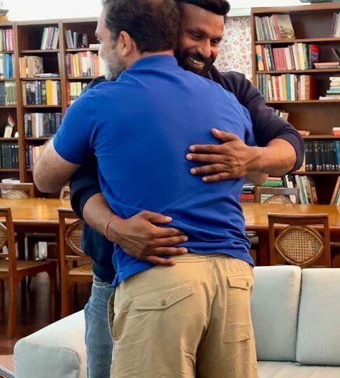 कांग्रेस के शीर्ष नेता राहुल गांदी ने  दिल्ली में की मोहम्मद दीपक से मुलाकात