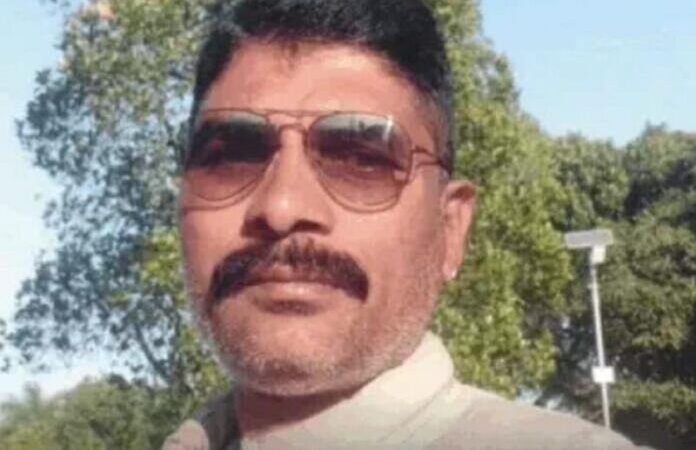 खुद को गोली मारकर खनन कारोबारी ने की आत्महत्या