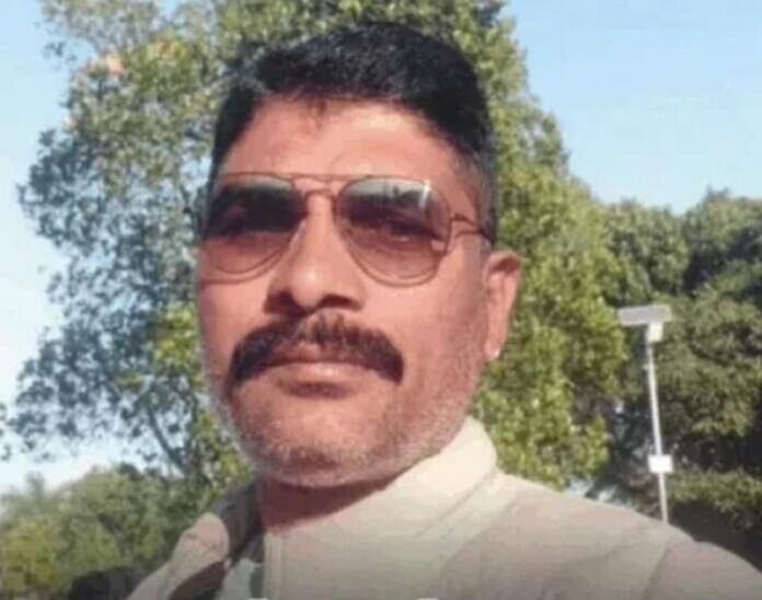 खुद को गोली मारकर खनन कारोबारी ने की आत्महत्या