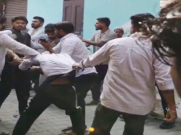 कार पार्किंग विवाद में युवक की जमकर पिटाई