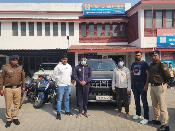 गैंगस्टर विक्रम हत्याकांड का खुलासाःपुरानी रंजिश के चलते दिया गया वारदात को अंजाम,दो गिरफ्तार