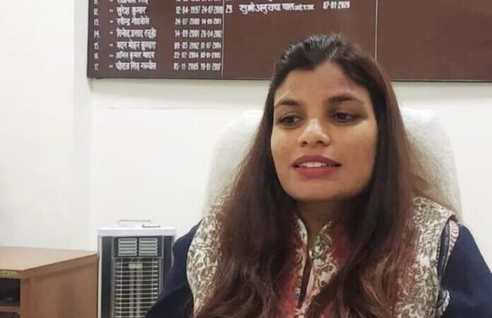 होटल में छापेमारी कर हरियाणा मार्का शराब पकड़ी