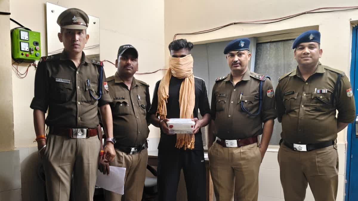 अवैध तमंचा और जिंदा कारतूस के साथ एक गिरफ्तार