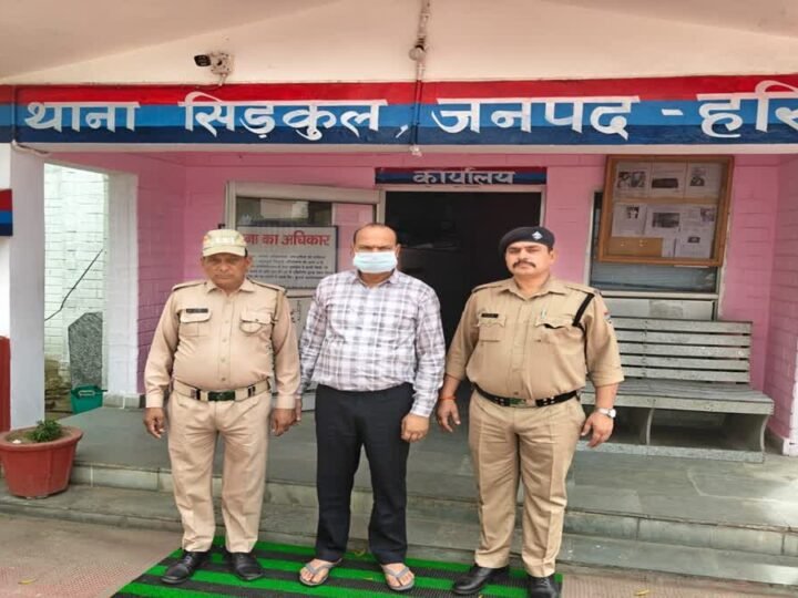 नाबालिग लड़कियों को बांधकर प्रताड़ित करने के आरोप में फैक्ट्री का प्लांट हेड अरेस्ट