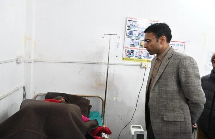 सरकारी स्वास्थ्य सेवाओं को सुविधा-संपन्न बनाने को जिला प्रशासन प्रतिबद्ध