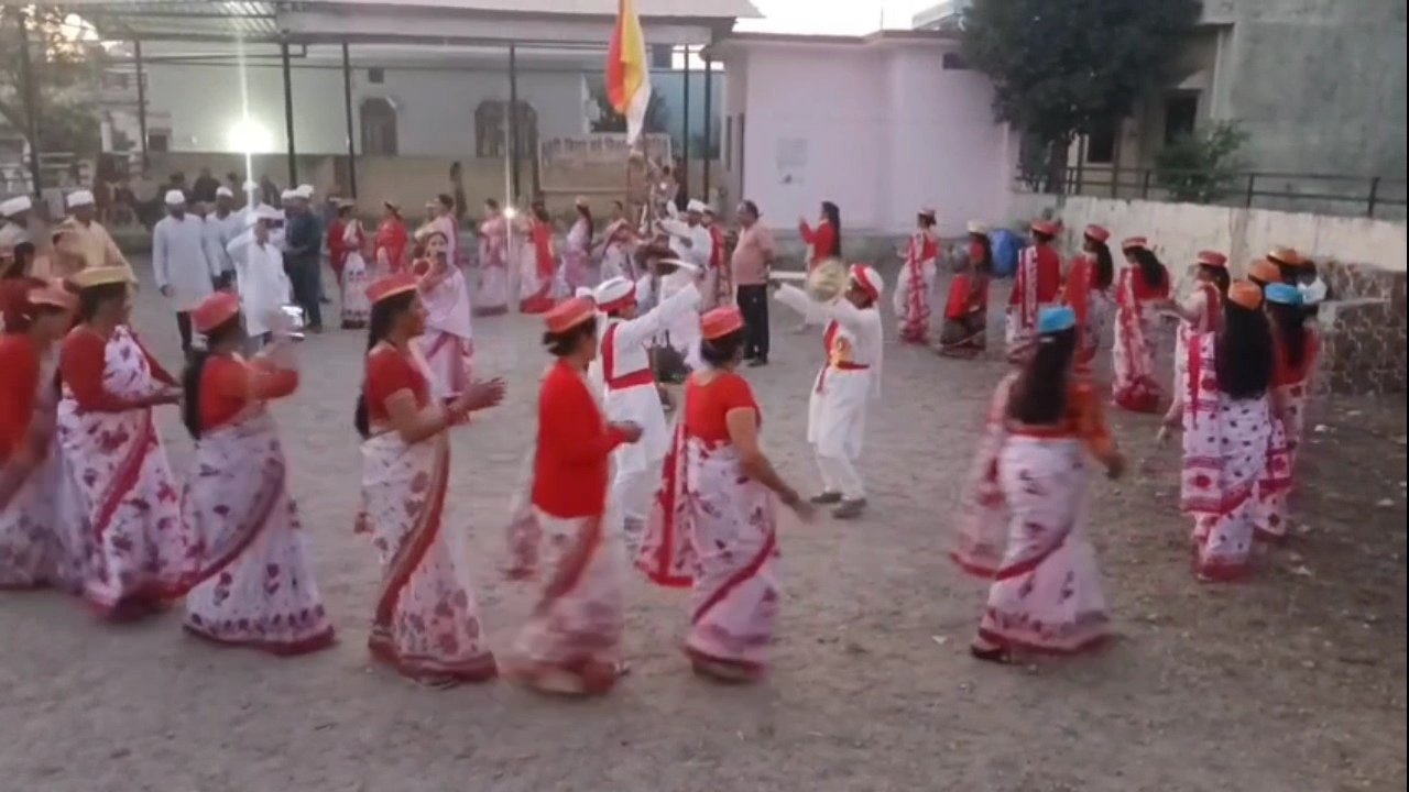 होल्यारों की टीम कर रही पुराने मंदिरों को बचाने की पहल