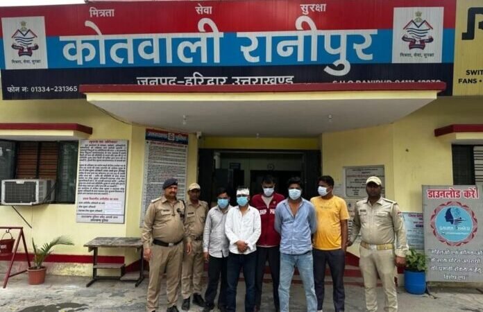 होटल में डीजे को लेकर मारपीट, डीजे वाले बाबू’ सहित 5 हिरासत में