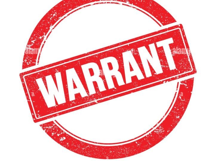 नकली किताब मामले में फरार आरोपियों के खिलाफ गैर जमानती वारंटी जारी करने की तैयारी