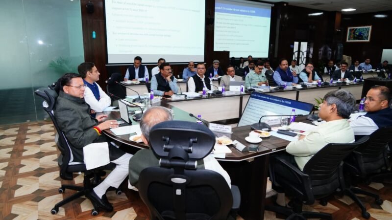 मुख्यमंत्री ने की राज्य की महत्त्वपूर्ण अवसंरचनात्मक परियोजनाओं की प्रगति की समीक्षा