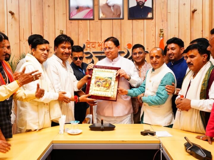 चारधाम में यात्रियों की संख्या सीमित न करने के राज्य सरकार के निर्णय का स्वागत
