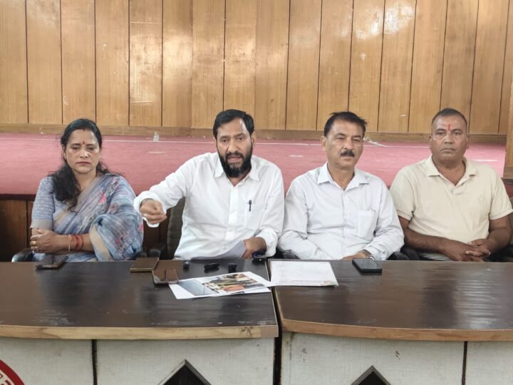 ​होम्योपैथी चिकित्सा अधिकारी भर्ती में बड़ा घोटाला, बाहरी राज्यों के अभ्यर्थियों को उत्तराखंड के कोटे से मिली नियुक्ति: राष्ट्रवादी रीजनल पार्टी